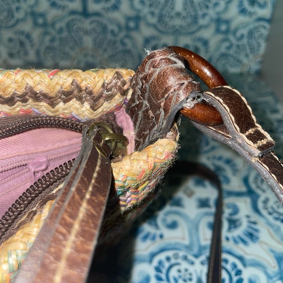 FOSSIL KEY PER multi zig zag straw woven shoulder bag with leather trim - Picture 10 of 13